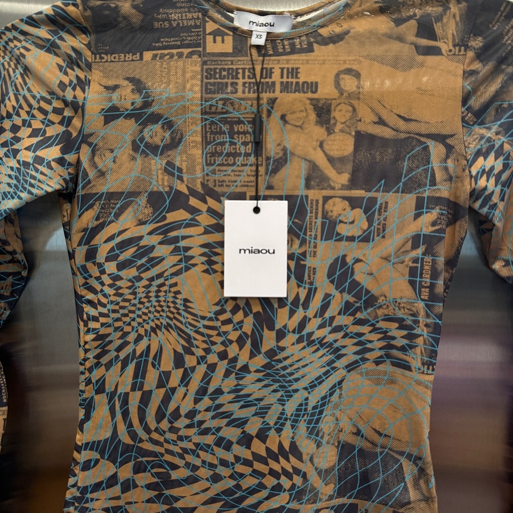 NWT Miaou Long Sleeve Tee Shirt in Mesh Wanted Print - Picture 11 of 16